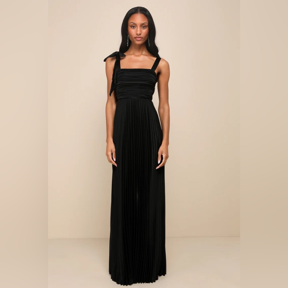Gorgeous Purpose Black Satin Pleated Sleeveless Bow Maxi Dress